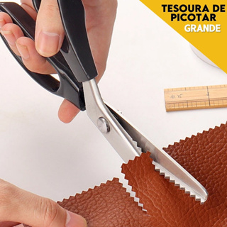 Tesoura Profissional de Picotar Tecidos Adequado para PARA TECIDOS/EVA/COURO/PAPEL/SCRAP- CH em Oferta na Shopee
