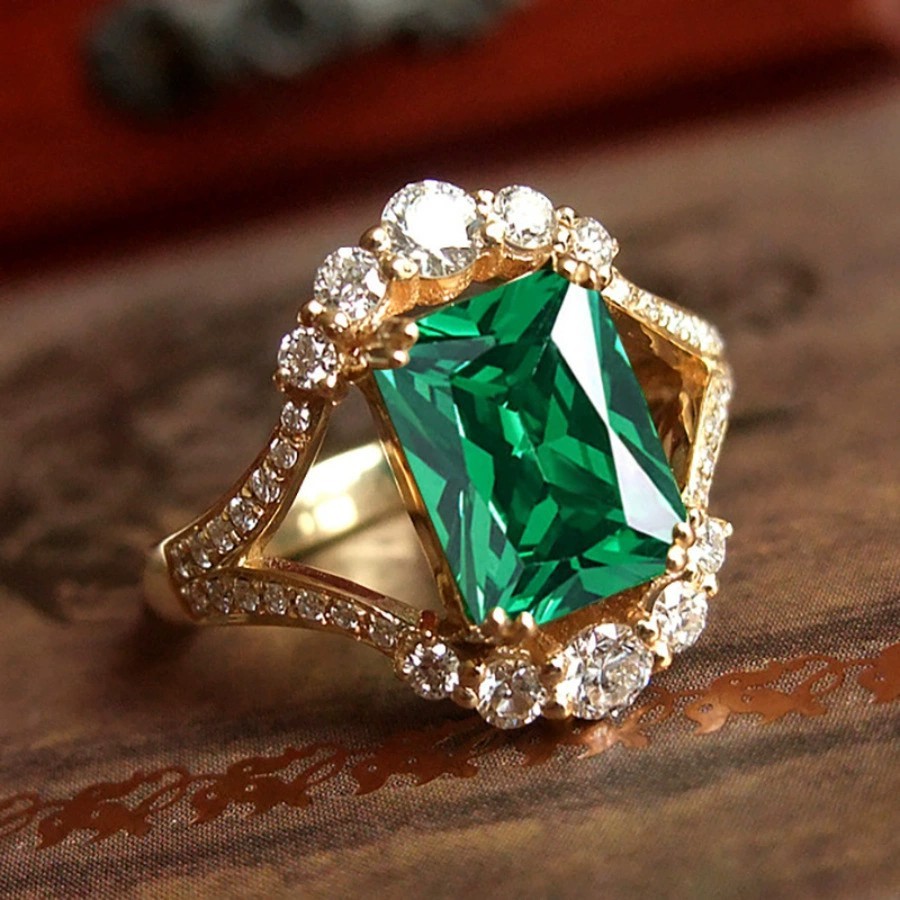 Anel decorativo de liga Vintage, anel de noivado feminino, pedra preciosa sintética verde, acessórios de diamante geomét em Oferta na Shopee