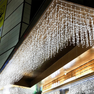 Cascata Natal 400 Lâmpadas Led Com 8 funções ou Fixo e 10 metros Fio Branco Pisca Pisca-110V-220V