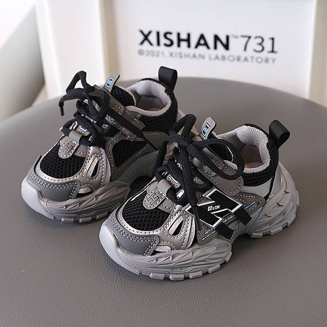 Tênis infantil Sapatos infantis casuais para meninos Moda tênis de corrida para Meninas Leve e macio em Oferta na Shopee