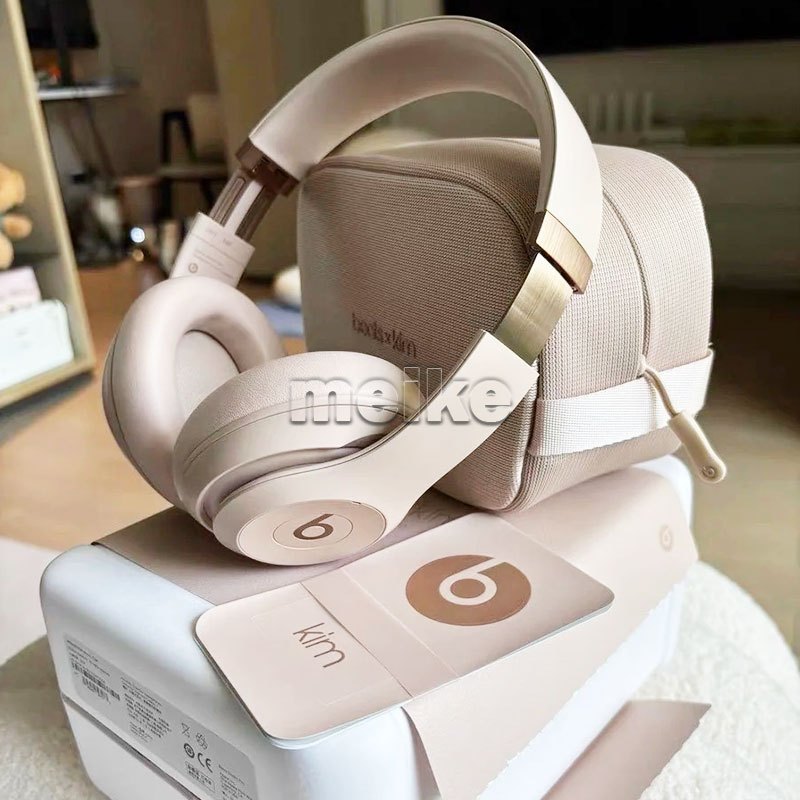 Fone Kim Kardashian X Beats Studio Pro Bluetooth Headphones Ultra Leve Wireless Earphones Fones de Ouvido Sem Fio — R$ 125,00 em Shopee, 39% OFF