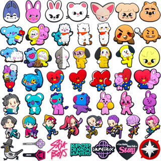 1 Pçs Personagens Bonitos Dos Desenhos Animados Sapatos Encantos Acessórios DIY Tamancos Sandálias De Jardim Presente De em Oferta na Shopee