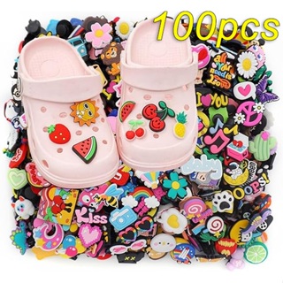 100 pçs Cross-Border venda quente buraco sapatos diy sapatos mistos acessórios de flores chinelos sapato fivela sapatos em Oferta na Shopee