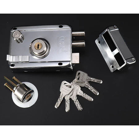 Fechadura Sobrepor cor Cromada Tetra para Portão e Porta Com Trava Dupla e 05 Copia De Chaves Tetra em Oferta na Shopee