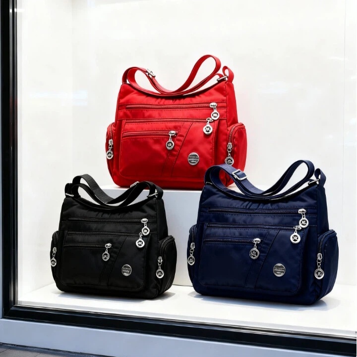 Bolsa Feminina Crossbody Transversal com 5 zíperes e Alça lateral