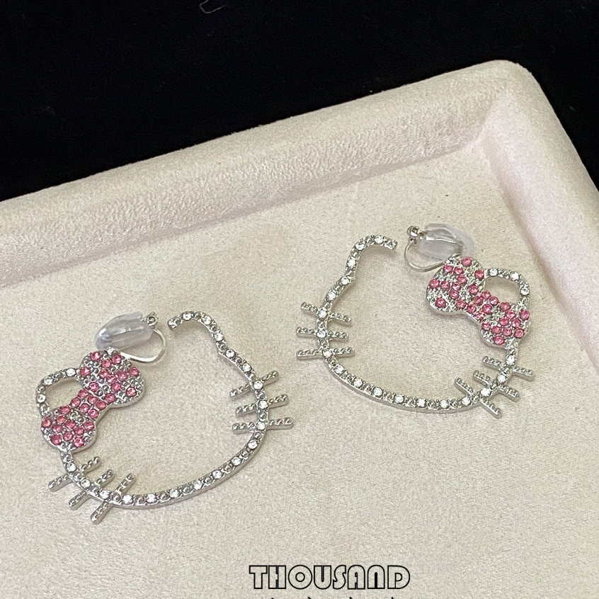 Brincos de menina hellokitty cheio de diamantes fofos brincos exagerados brincos de Design de nicho em Oferta na Shopee