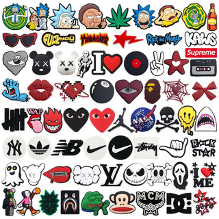 1 Pçs Logotipo Da Moda Dos Desenhos Animados PVC Sapato Encantos Acessórios Jardim Decora…