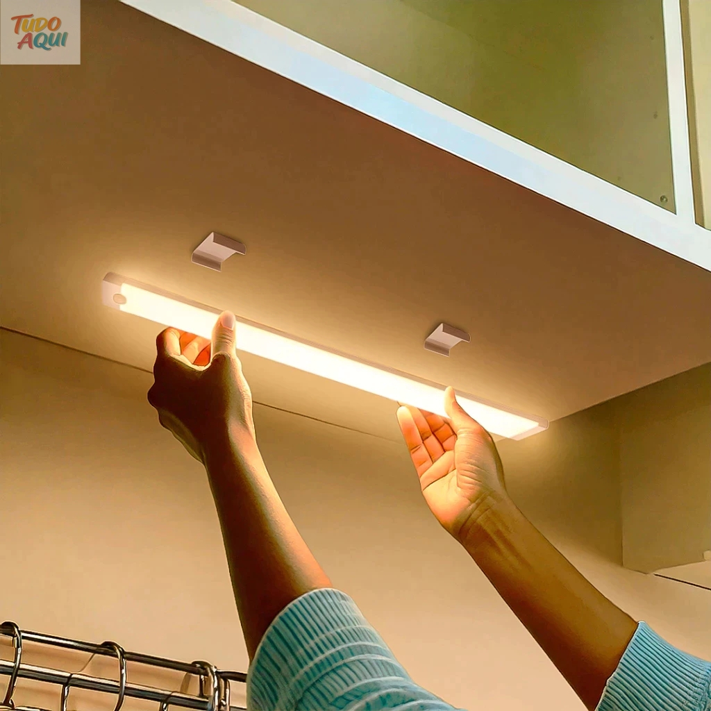 10/30/50cm Smart Luminária Inteligente Ultra LED com sensor de movimento sem fio Recarregável USB para Baixo do Armário em Oferta na Shopee