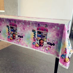 Toalha De Mesa Plástica Descartável Para Casa De Bonecas Gabby 180 * 108cm Decoração De Festa