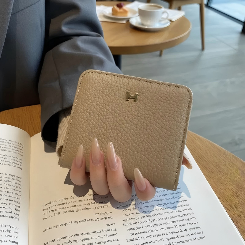 Carteira de couro genuíno leve carteira curta ins estilo couro feminino titular do cartão