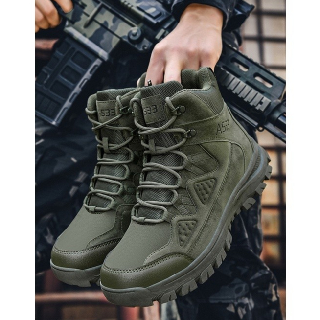 Botas militares táticas altas ultra-leves e antiderrapantes dos homens para a escalada do deserto com segurança respiráv