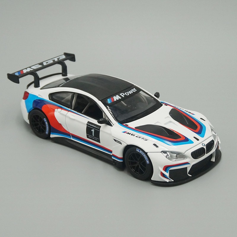 1 : 24 Diecast Alta Luz Esporte Carro De Corrida Modelo Brinquedo Roda Livre BMW M6 GT3 Miniatura Com Som & Para Coleção