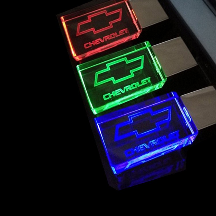 [Estoque pronto] Chevrolet Car Logo Cristal Vidro LED Luminoso U Disk 8GB/16GB/32GB/64GB Car USB Flash Drive
