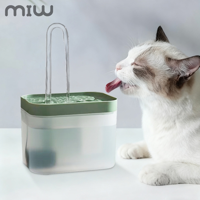 Bebedouro Automático 2L para Gatos e Cachorros com Filtragem Múltipla Bomba Silenciosa Bivolt