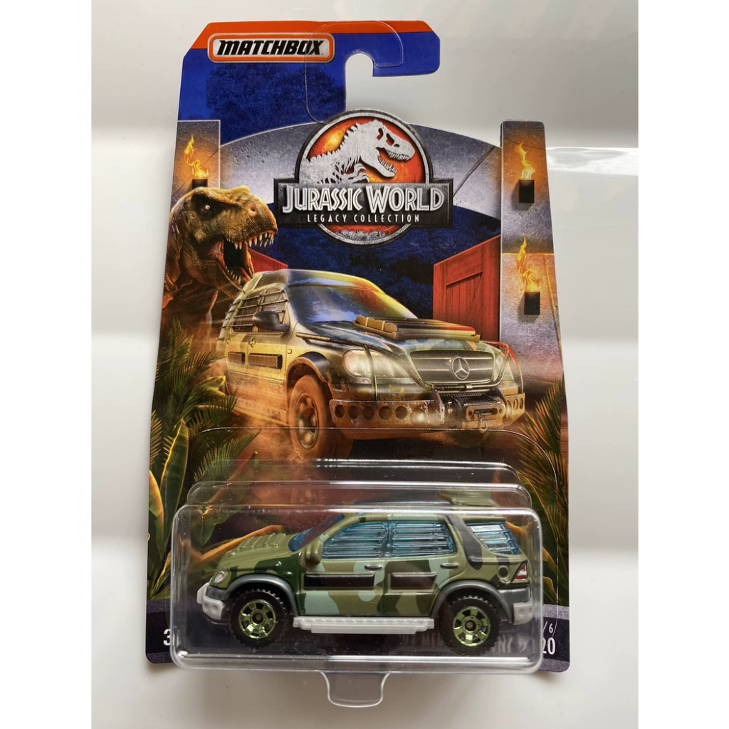 Caixa de fósforos Mercedes ML320, camuflagem verde verde escuro, Jurassic World Camouflage versão dos EUA novo fechado