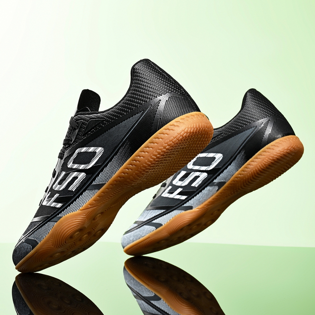 Botas Masculinas IC Planas De Futsal Unissex Chuteiras De Futebol De Salão Leves E Respiráveis De Renda Superior Sintéti