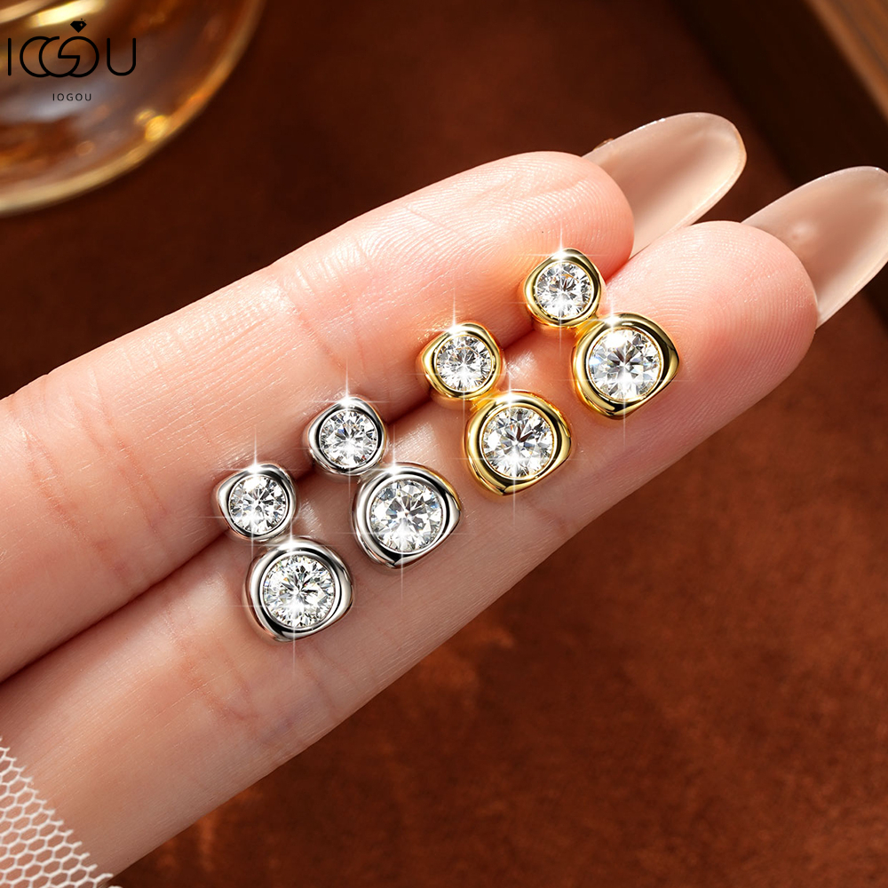 IOGOU GRA Certificado 0.5 Ct 5 Mm Moissanite E 4 CZ Infinity Symbol Brincos Para Mulheres Banhados A Ouro D VVS1 Espuman