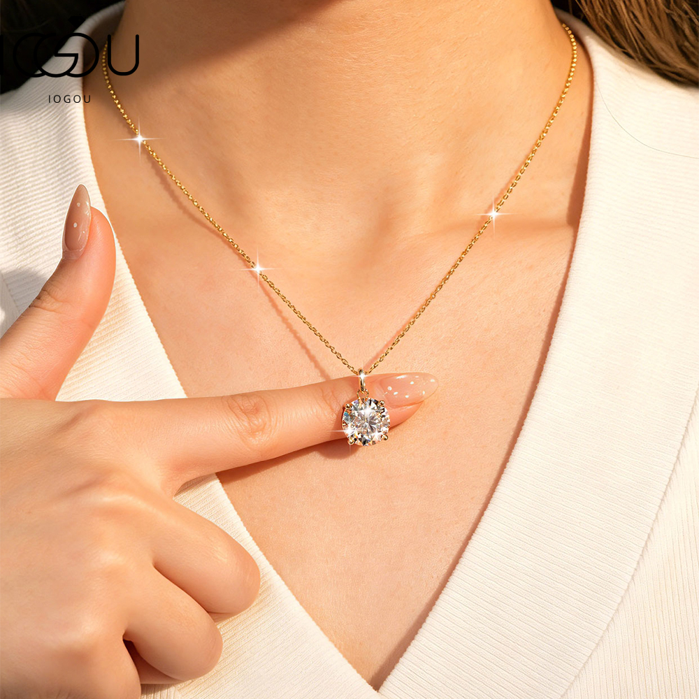 IOGOU Colar Pingente Moissanita 5ct Corte Redondo GRA D-Color VVS1 Solitário 4 Garras, Folheado a Ouro, Feminino, Luxo