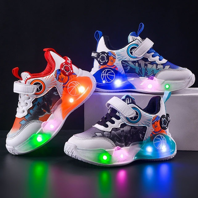 2026 Novo Estilo tênis infantis meninos estudantes casuais sapatos de placa alta meninas sapatos de bebê LED sapatos