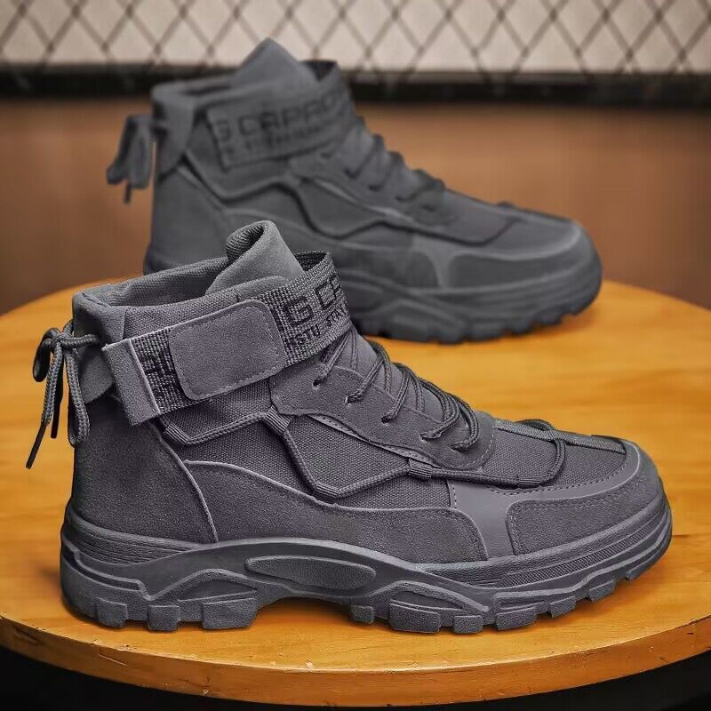 Sapatos masculinos cinza de cano alto com cadarço em couro para caminhada ao ar livre