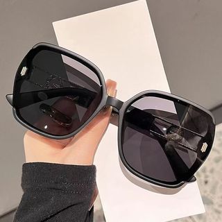 Óculos de sol da moda de cor preta Anti-ultravioleta feminino protetor solar HD óculos de sol masculinos ao ar livre