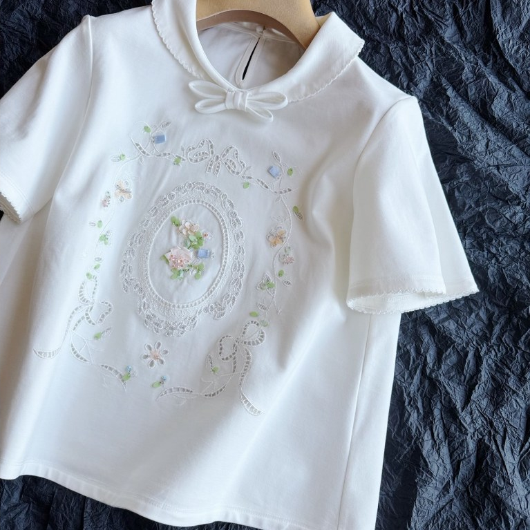 Top branco de manga curta com gola Peter Pan tridimensional bordado Floral laço renda doce Casual T @