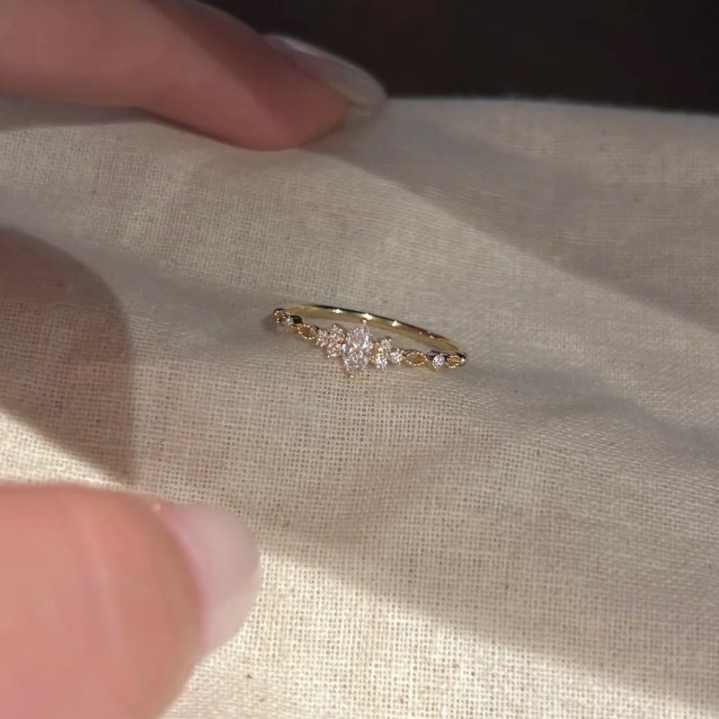 Luz francesa luxo cavalo olho zircão anel feminino requintado diamante simples Commuter jóias