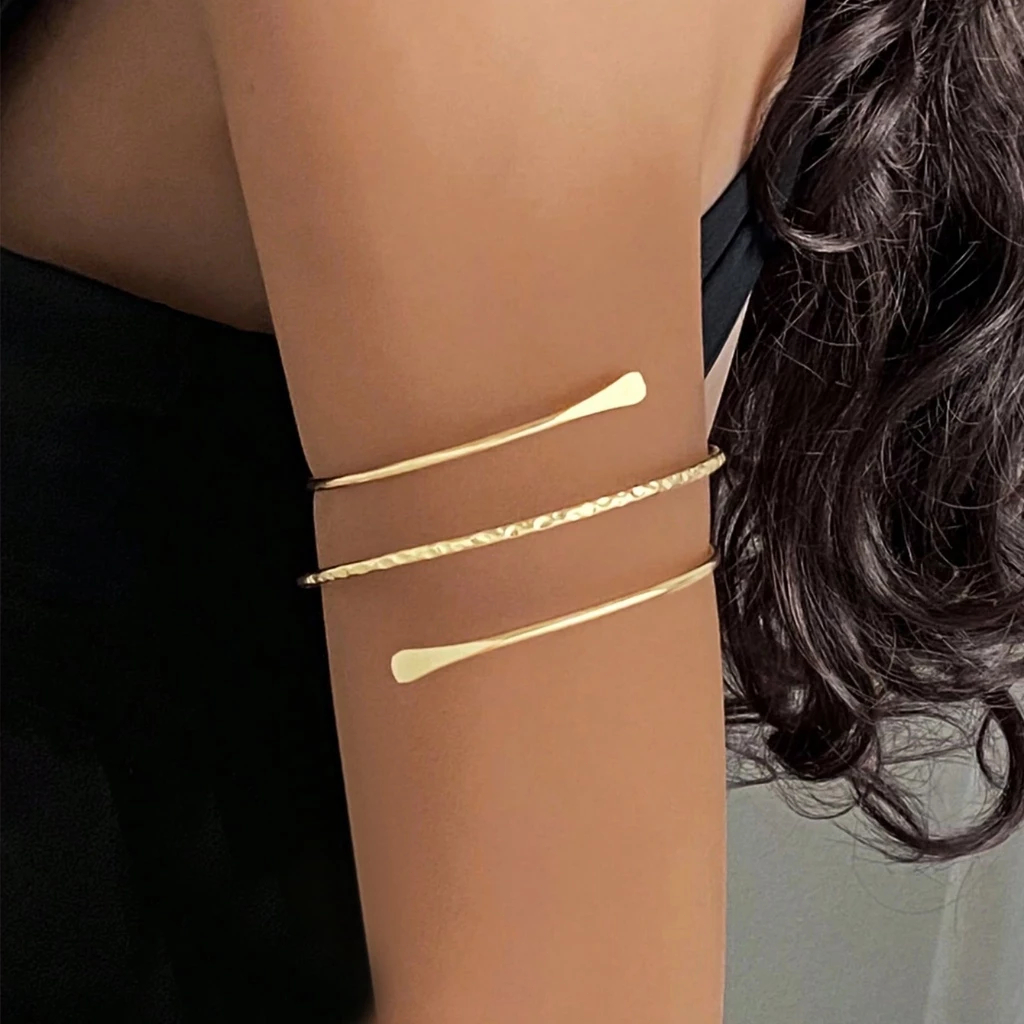 Bracelete de Braço Dourado Feminina Elegante Estilo Punk Pulseira de Múltiplas Camadas Retrô de Metal em Oferta na Shopee