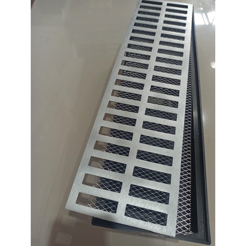 Ralo Pluvial modelo 15x50 Alumínio Anti Insetos com Caixa Coletora e Difusor Lateral para tubo de 100mm