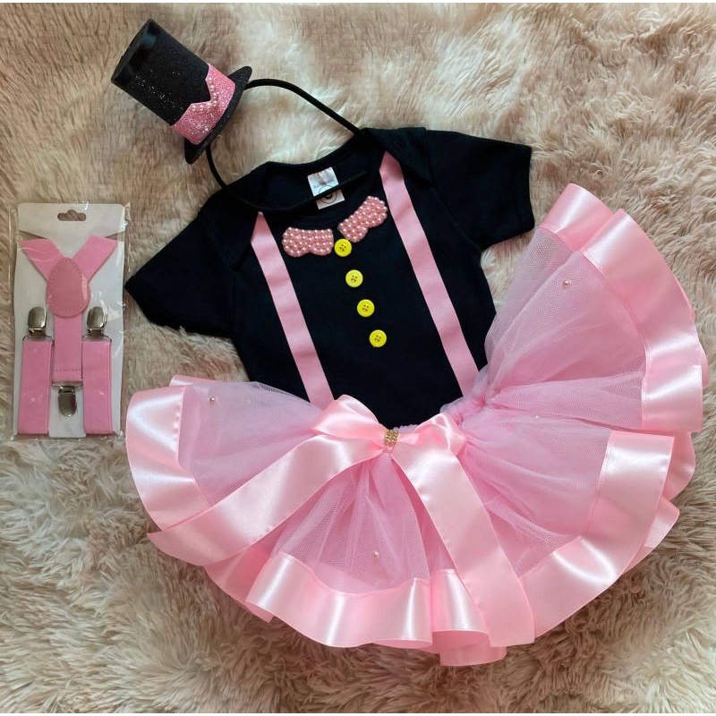 Fantasia mundo Bita menina body + saia tule + cartola+ suspensorio em Oferta na Shopee
