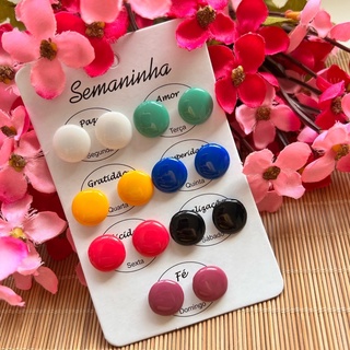 7 Pares de brincos botão resina pequeno coloridos cartela semaninha sortidos