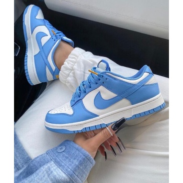 nike dunks blue low