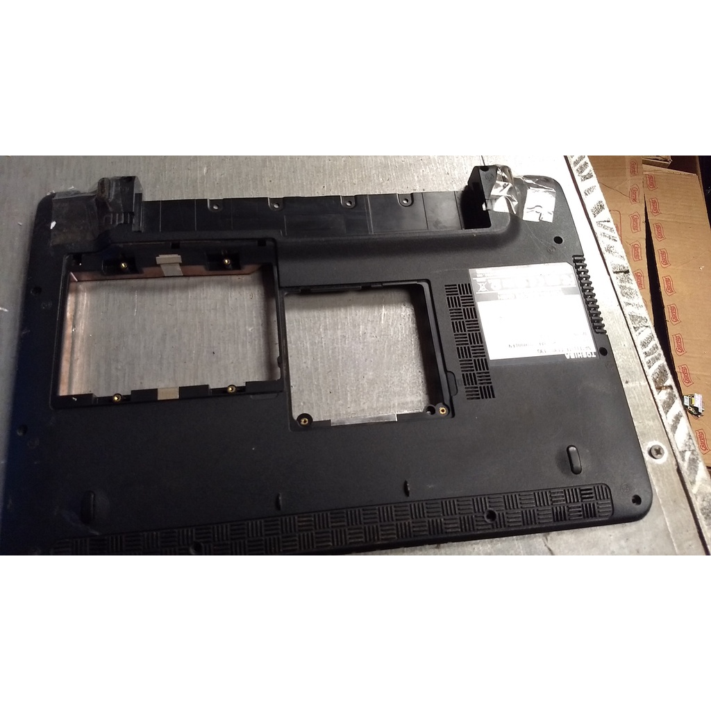 Tampa Da Moldura Trazeira Usada Netebook toshiba t130-13q