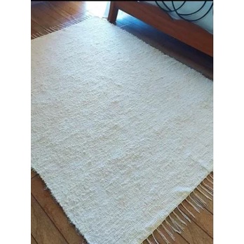 Tapete de Sala Quarto Escritorio Off White Cru Claro 140 X 200 Feito Em Tear Felpudo Peludo Pelo Curto Baixo