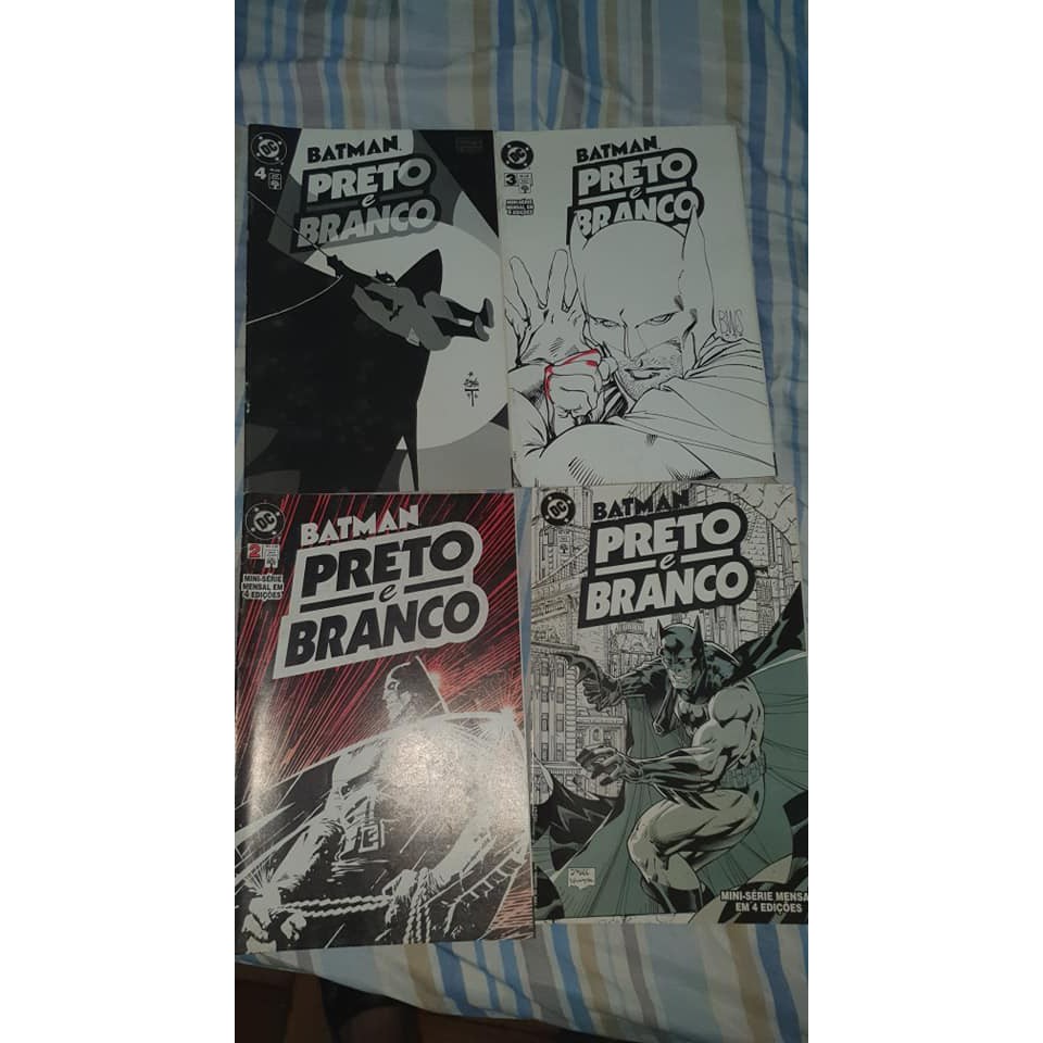Batman preto e branco coleção completa 4 revistas