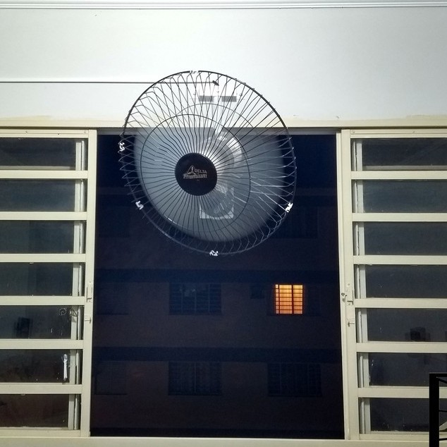 Suporte para Instalar Ventilador de Parede na Parede e Janela Sem Cortina Compacto CQ