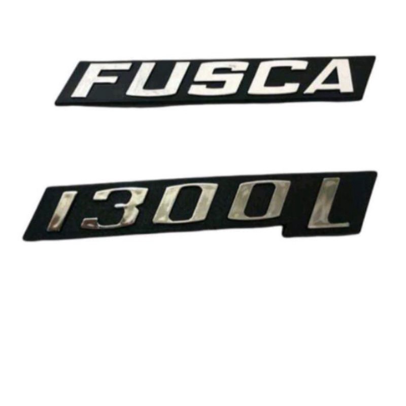 kit duas peças emblema letreiro Volkswagen antiga Fusca mais 1300 l em Oferta na Shopee