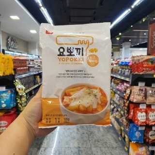 Massa de Arroz Sticks Yopokki Pouch Sabor Queijo 120g - Pacote menor
