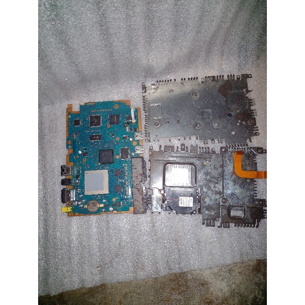 PLACA PLAYSTATION 2 70009 COM DEFEITO PLACA NÃO LIG