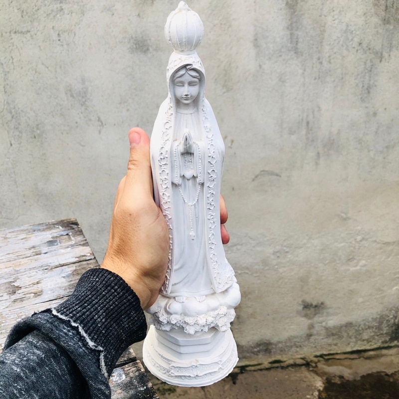 1 Nossa Senhora das Graças 30cm  1 Nossa Senhora de Fátima 30cm 1 São José 20cm  1 São José Liso 30cm