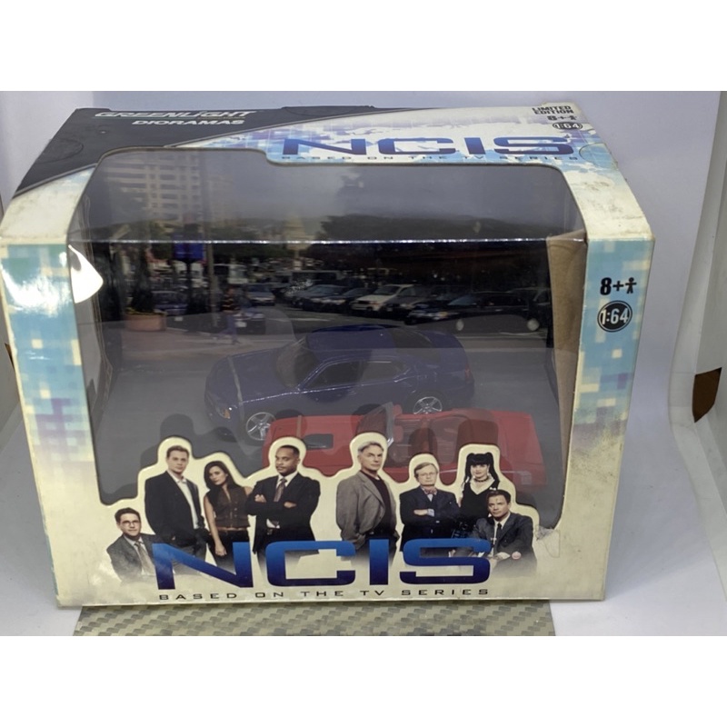 Greenlight Diorama seriado NCIS com 2006 Dodge Charger e 1970 Plymouth HEMI Cuda temático lacrado com pneus de borracha premium premium