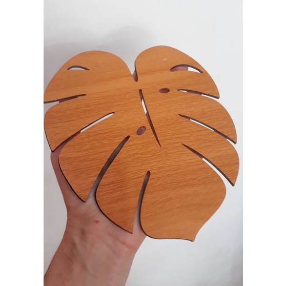 Descanso de panela, suporte para panela ou prato ou travessa, desenho folha em MDF madeira.