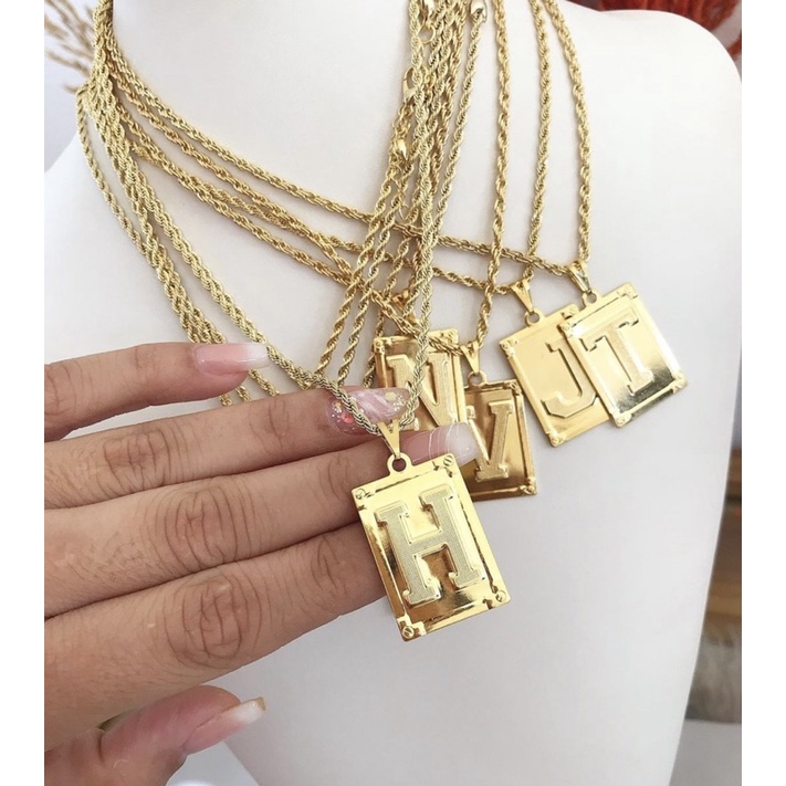 Qualidade superior feminino meninas carta inicial colar de ouro 26 letras charme colares pingentes de cobre  jóias pessoal colar