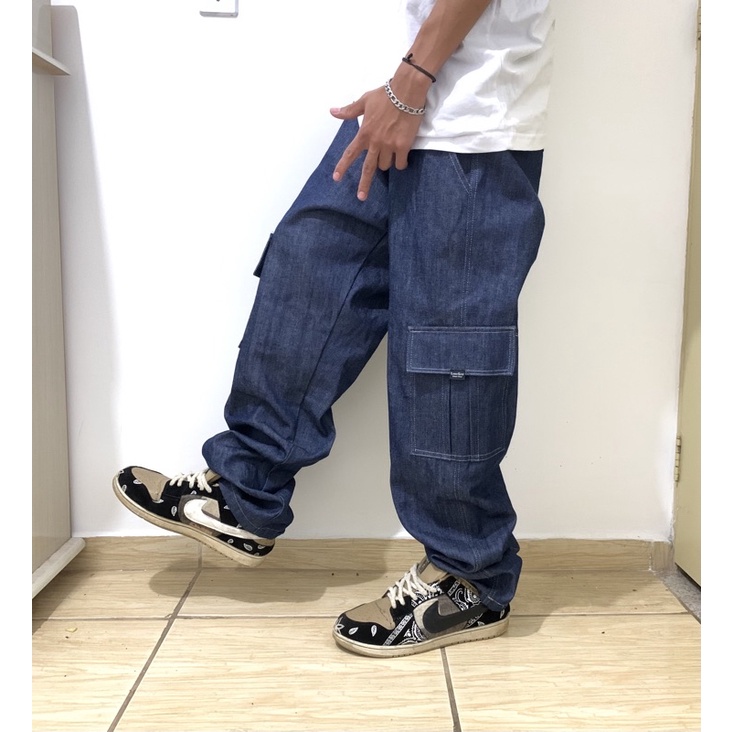 Calça cargo jeans larga azul streetwear skatista elástico na cintura