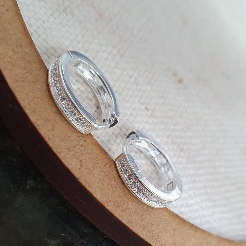 Argola Cravejada C/ Pave 14mm prata925