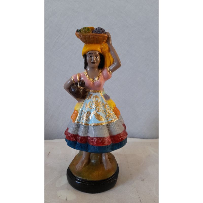 Baiana 7 saia c/balaio de 25 cm de gesso imagem umbanda