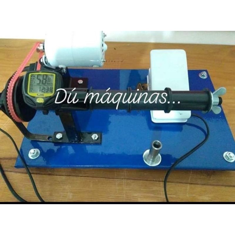 máquina de enrolar linha de pipa de 3 carretel com motor simples e relógio contador de giros enrola 3 carretéis por vez