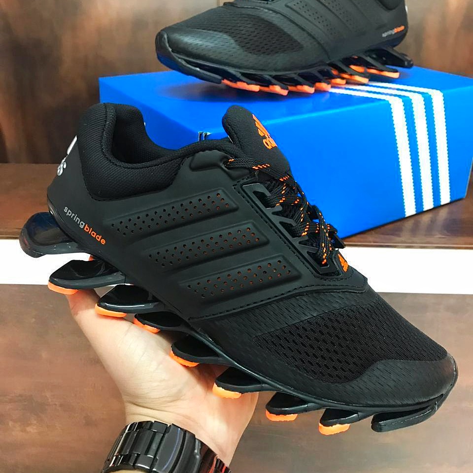 O adidas springblade 2025 e fabricado onde