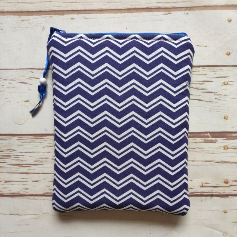 Capa Kindle Bolsa Kindle Bolsinha Kindle Case Kindle Paperwhite 10 geração Azul Zig Zag Chevron