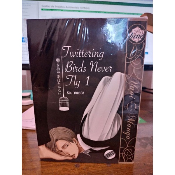 Mangás Twittering Birds Never Fly | Shopee Brasil